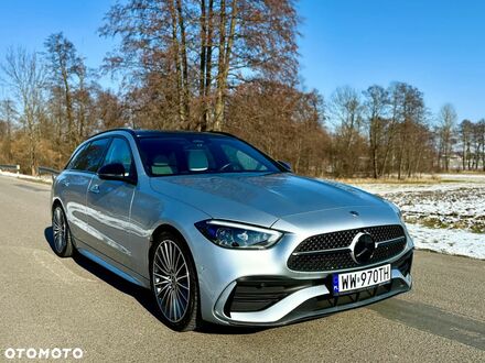 Мерседес Ц-Клас 2023 у Європі на Automoto.ua Сірий Мерседес Ц-Клас, об'ємом двигуна 1 л та пробігом 64 тис. км за 198374 $, фото 1 на Automoto.ua