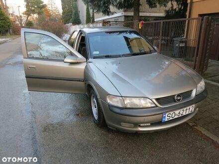 Опель Вектра 1996 в Европе на Automoto.ua Серый Опель Вектра, объемом двигателя 1 л и пробегом 236 тыс. км за 2800 $, фото 1 на Automoto.ua