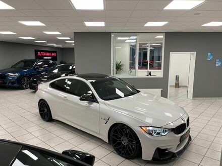 БМВ M4 2016 в Европе на Automoto.ua Белый БМВ M4, объемом двигателя 2.98 л и пробегом 78 тыс. км за 55627 $, фото 1 на Automoto.ua