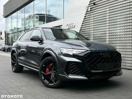 Ауди RS Q8 2025 в Европе на Automoto.ua Серый Ауди RS Q8, объемом двигателя 4 л и пробегом 10 тыс. км за 895500 $, фото 1 на Automoto.ua