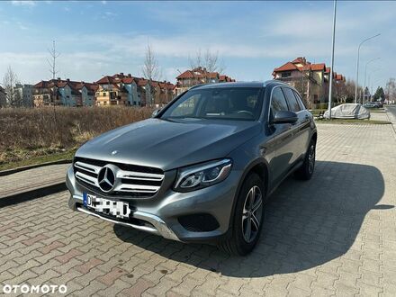 Мерседес ЦЛЦ-класс 2017 в Европе на Automoto.ua Серый Мерседес ЦЛЦ-класс, объемом двигателя 1 л и пробегом 30 тыс. км за 115300 $, фото 1 на Automoto.ua