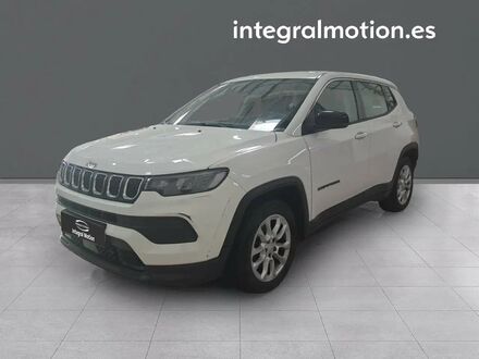 Джип Компас 2022 в Европе на Automoto.ua Белый Джип Компас, объемом двигателя 1.33 л и пробегом 65 тыс. км за 23891 $, фото 1 на Automoto.ua