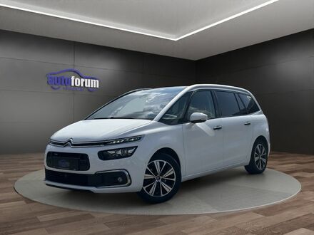 Ситроен Grand C4 SpaceToure 2016 в Европе на Automoto.ua Белый Ситроен Grand C4 SpaceToure, объемом двигателя 1.2 л и пробегом 144 тыс. км за 13190 $, фото 1 на Automoto.ua