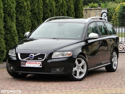 Вольво V50 2012 у Європі на Automoto.ua Чорний Вольво V50, об'ємом двигуна 1 л та пробігом 287 тис. км за 27999 $, фото 1 на Automoto.ua
