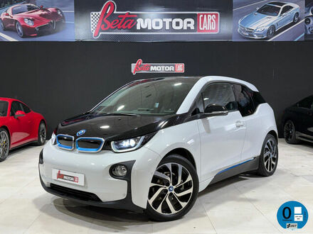 БМВ И3 2015 в Европе на Automoto.ua Белый БМВ И3, объемом двигателя 0.65 л и пробегом 111 тыс. км за 14664 $, фото 1 на Automoto.ua