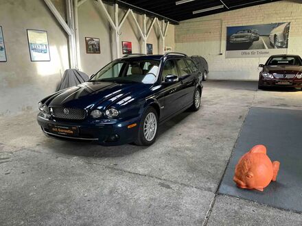 Ягуар Х-Тайп 2009 у Європі на Automoto.ua Синій Ягуар Х-Тайп, об'ємом двигуна 2.2 л та пробігом 106 тис. км за 12821 $, фото 1 на Automoto.ua