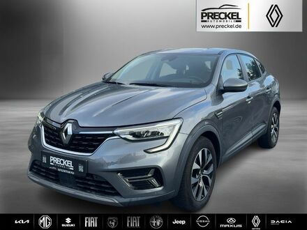 Рено Arkana 2022 в Европе на Automoto.ua Серый Рено Arkana, объемом двигателя 1.33 л и пробегом 52 тыс. км за 21618 $, фото 1 на Automoto.ua