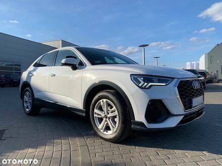 Ауди Q3 Sportback, объемом двигателя 1.5 л и пробегом 49 тыс. км за 31852 $, фото 1 на Automoto.ua