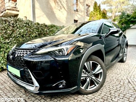 Лексус UX 2022 у Європі на Automoto.ua Чорний Лексус UX, об'ємом двигуна 0 л та пробігом 8 тис. км за 119900 $, фото 1 на Automoto.ua