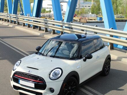 Мини Купер С 2015 в Европе на Automoto.ua Бежевый Мини Купер С, объемом двигателя 1 л и пробегом 110 тыс. км за 55000 $, фото 1 на Automoto.ua