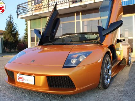 Ламборджини Мурселаго 2006 в Европе на Automoto.ua Золотой Ламборджини Мурселаго, объемом двигателя 6.19 л и пробегом 10 тыс. км за 368522 $, фото 1 на Automoto.ua
