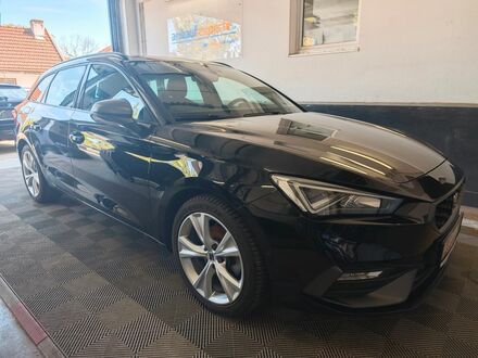 Чорний Сеат Leon, об'ємом двигуна 1.5 л та пробігом 54 тис. км за 25851 $, фото 1 на Automoto.ua