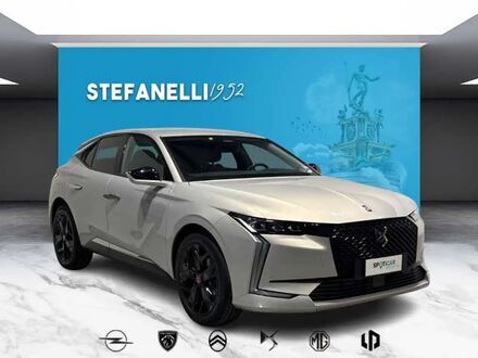 DS ДС4 2022 в Европе на Automoto.ua Серебряный DS ДС4, объемом двигателя 1.2 л и пробегом 45 тыс. км за 23410 $, фото 1 на Automoto.ua