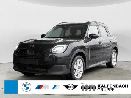 Мини Countryman C 2024 в Европе на Automoto.ua Черный Мини Countryman C, объемом двигателя 1.5 л и пробегом 16 тыс. км за 39486 $, фото 1 на Automoto.ua
