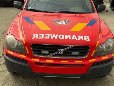 Вольво ХС90 2003 в Европе на Automoto.ua Красный Вольво ХС90, объемом двигателя 2.4 л и пробегом 224 тыс. км за 2058 $, фото 1 на Automoto.ua