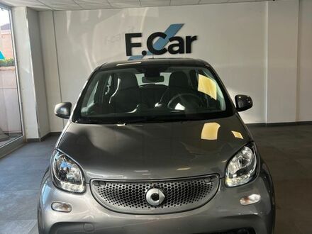 Смарт Forfour 2018 у Європі на Automoto.ua Сірий Смарт Forfour, об'ємом двигуна 0.9 л та пробігом 82 тис. км за 16378 $, фото 1 на Automoto.ua
