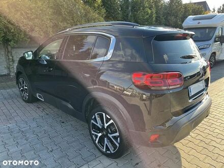 Ситроен C5 Aircross 2019 в Европе на Automoto.ua Черный Ситроен C5 Aircross, объемом двигателя 1 л и пробегом 72 тыс. км за 7724 $, фото 1 на Automoto.ua