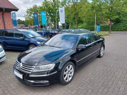 Фольксваген Фаетон 2013 в Европе на Automoto.ua Черный Фольксваген Фаетон, объемом двигателя 2.97 л и пробегом 199 тыс. км за 15969 $, фото 1 на Automoto.ua