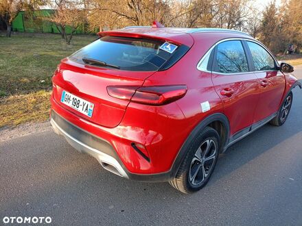 Киа XCeed 2022 в Европе на Automoto.ua Красный Киа XCeed, объемом двигателя 1 л и пробегом 10 тыс. км за 50900 $, фото 1 на Automoto.ua