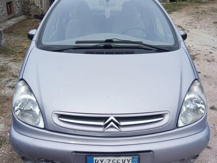 Ситроен Ксара 2002 в Европе на Automoto.ua Серый Ситроен Ксара, объемом двигателя 2 л и пробегом 178 тыс. км за 1702 $, фото 1 на Automoto.ua