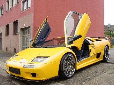 Жовтий Ламборджині Diablo, об'ємом двигуна 0 л та пробігом 2 тис. км за 539364 $, фото 1 на Automoto.ua