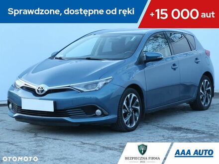 Тойота Аурис, объемом двигателя 1.6 л и пробегом 127 тыс. км за 12527 $, фото 1 на Automoto.ua