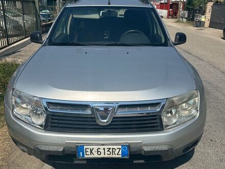 Дачия Duster 2011 в Европе на Automoto.ua Серый Дачия Duster, объемом двигателя 1.6 л и пробегом 170 тыс. км за 3488 $, фото 1 на Automoto.ua
