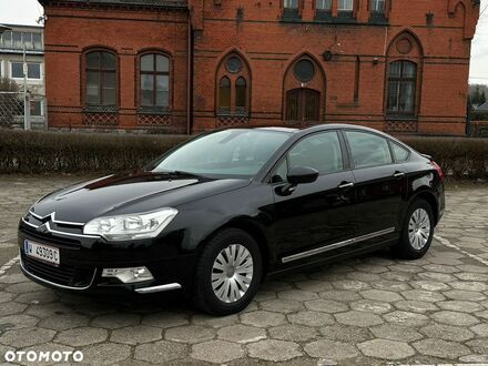 Ситроен С5 2009 в Европе на Automoto.ua Черный Ситроен С5, объемом двигателя 1 л и пробегом 255 тыс. км за 19900 $, фото 1 на Automoto.ua