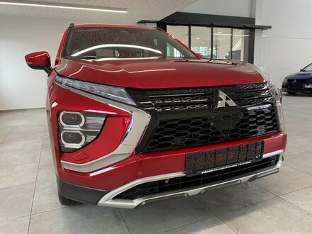 Мицубиси Eclipse Cross 2024 в Европе на Automoto.ua Красный Мицубиси Eclipse Cross, объемом двигателя 2.36 л и пробегом 20 тыс. км за 29980 $, фото 1 на Automoto.ua