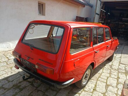 Вартбург 353 1986 в Европе на Automoto.ua Красный Вартбург 353, объемом двигателя 0.99 л и пробегом 106 тыс. км за 14477 $, фото 1 на Automoto.ua