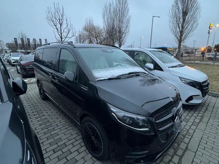 Мерседес В-Клас 2024 у Європі на Automoto.ua Чорний Мерседес В-Клас, об'ємом двигуна 1 л та пробігом 10 тис. км за 103875 $, фото 1 на Automoto.ua