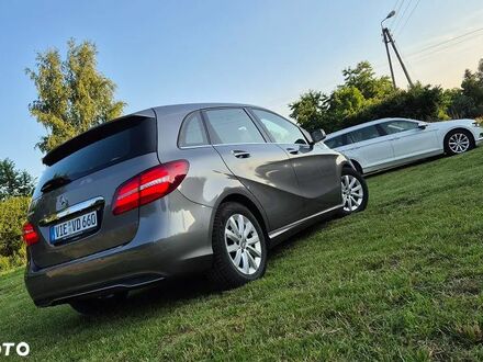 Мерседес Б-клас 2016 у Європі на Automoto.ua Сірий Мерседес Б-клас, об'ємом двигуна 1 л та пробігом 229 тис. км за 11865 $, фото 1 на Automoto.ua