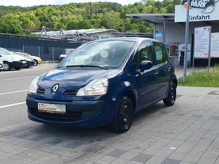 Рено Модус 2008 в Европе на Automoto.ua Синий Рено Модус, объемом двигателя 1.15 л и пробегом 71 тыс. км за 4151 $, фото 1 на Automoto.ua