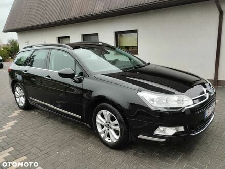 Ситроен С5 2011 в Европе на Automoto.ua Черный Ситроен С5, объемом двигателя 1 л и пробегом 272 тыс. км за 17100 $, фото 1 на Automoto.ua