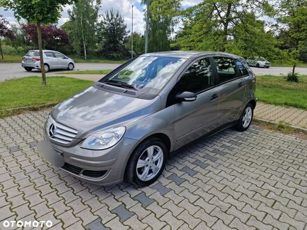 Мерседес Б-класс 2006 в Европе на Automoto.ua Мерседес Б-класс, объемом двигателя 1 л и пробегом 231 тыс. км за 3148 $, фото 1 на Automoto.ua