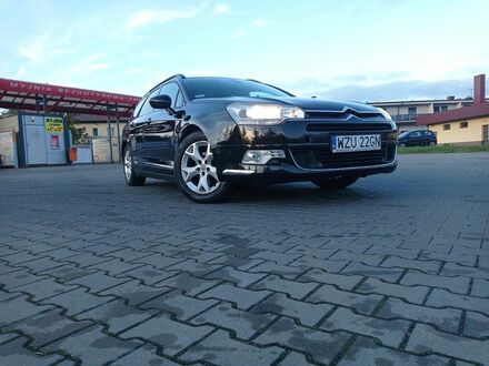 Ситроен С5 2009 в Европе на Automoto.ua Черный Ситроен С5, объемом двигателя 2 л и пробегом 235200 тыс. км за 15400 $, фото 1 на Automoto.ua