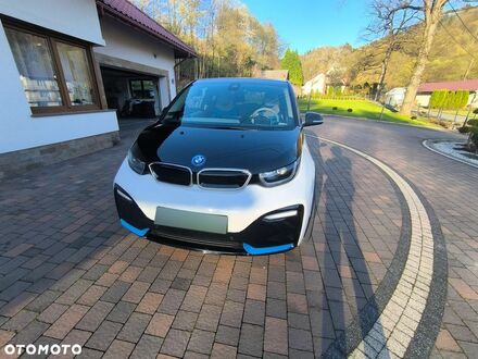 БМВ И3 2020 в Европе на Automoto.ua Белый БМВ И3, объемом двигателя 0 л и пробегом 48 тыс. км за 21792 $, фото 1 на Automoto.ua