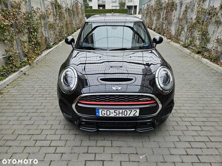 Міні John Cooper Works, об'ємом двигуна 2 л та пробігом 131 тис. км за 18661 $, фото 1 на Automoto.ua