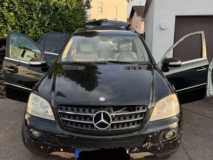 Мерседес МЛ 320 2007 в Европе на Automoto.ua Мерседес МЛ 320, объемом двигателя 2.99 л и пробегом 356 тыс. км за 11414 $, фото 1 на Automoto.ua