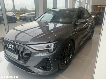 Ауди E-Tron, объемом двигателя 0 л и пробегом 25 тыс. км за 56156 $, фото 1 на Automoto.ua