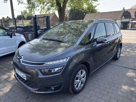 Сітроен С4 Пікассо 2016 у Європі на Automoto.ua Сірий Сітроен С4 Пікассо, об'ємом двигуна 1.2 л та пробігом 79 тис. км за 10899 $, фото 1 на Automoto.ua