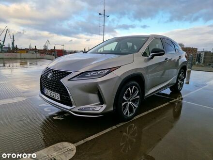 Лексус РХ 2020 в Европе на Automoto.ua Серый Лексус РХ, объемом двигателя 1 л и пробегом 53 тыс. км за 165000 $, фото 1 на Automoto.ua