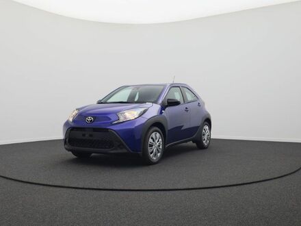 Тойота Айго 2025 в Европе на Automoto.ua Синий Тойота Айго, объемом двигателя 1 л и пробегом 2 тыс. км за 21548 $, фото 1 на Automoto.ua