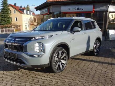 Мицубиси Аутлендер 2025 в Европе на Automoto.ua Серый Мицубиси Аутлендер, объемом двигателя 2.36 л и пробегом 0 тыс. км за 55832 $, фото 1 на Automoto.ua