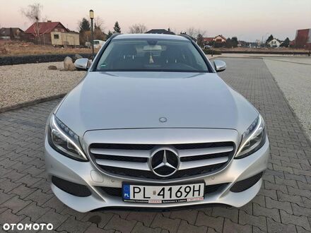 Мерседес Ц-Класс 2016 в Европе на Automoto.ua Серый Мерседес Ц-Класс, объемом двигателя 2.14 л и пробегом 199 тыс. км за 59000 $, фото 1 на Automoto.ua