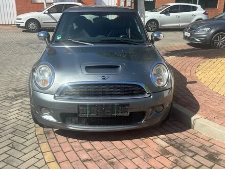 Міні Cooper S 2006 у Європі на Automoto.ua Срібний Міні Cooper S, об'ємом двигуна 1.6 л та пробігом 151 тис. км за 7197 $, фото 1 на Automoto.ua