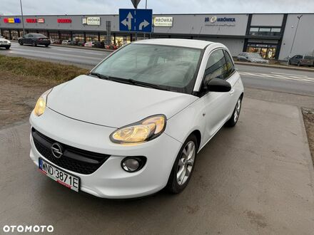 Опель Адам 2014 в Европе на Automoto.ua Белый Опель Адам, объемом двигателя 1 л и пробегом 169 тыс. км за 19900 $, фото 1 на Automoto.ua