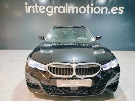 БМВ 320 2021 в Европе на Automoto.ua Черный БМВ 320, объемом двигателя 2 л и пробегом 11 тыс. км за 42394 $, фото 1 на Automoto.ua