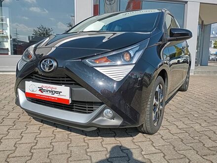 Тойота Айго 2022 у Європі на Automoto.ua Чорний Тойота Айго, об'ємом двигуна 1 л та пробігом 53 тис. км за 13077 $, фото 1 на Automoto.ua