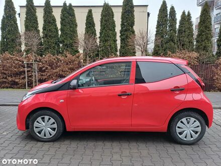 Тойота Айго 2019 у Європі на Automoto.ua Червоний Тойота Айго, об'ємом двигуна 1 л та пробігом 134 тис. км за 29600 $, фото 1 на Automoto.ua